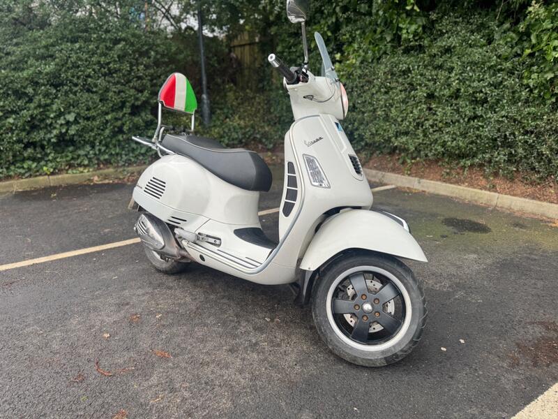 PIAGGIO Vespa
