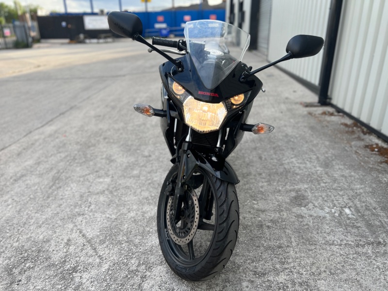 HONDA CBR125R