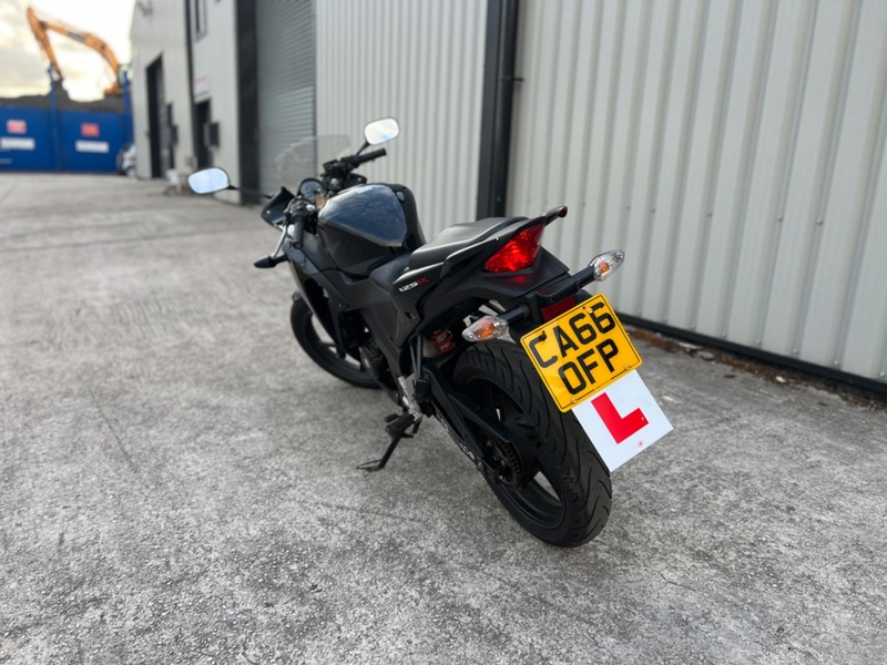 HONDA CBR125R