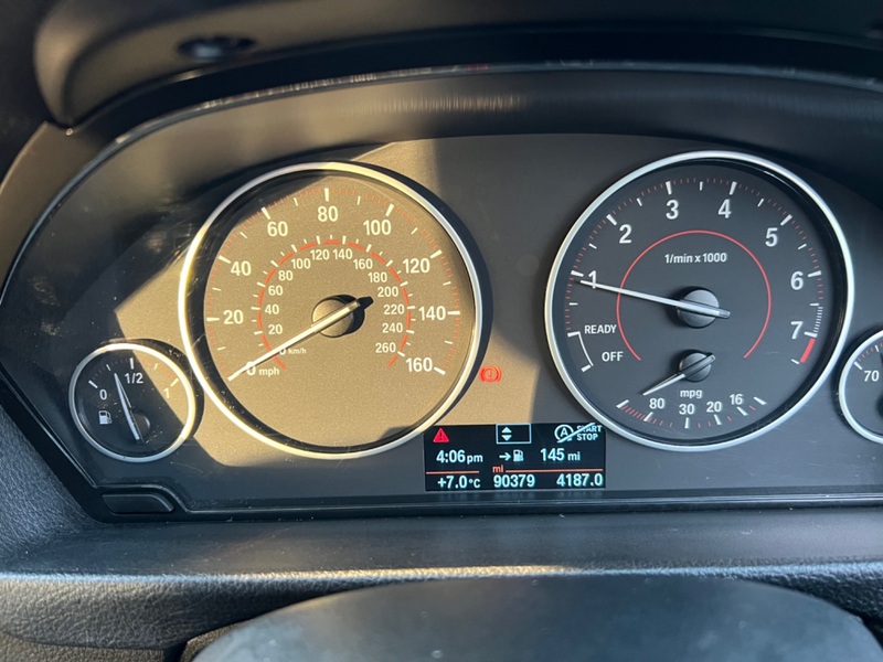 BMW 3 SERIES